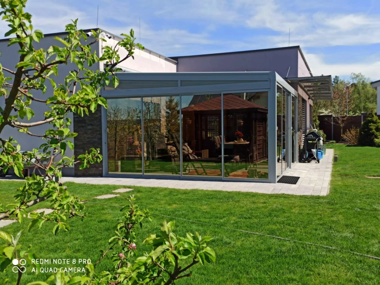 Alumínium pergola ROBUST + üvegezés STANDARD - Blansko